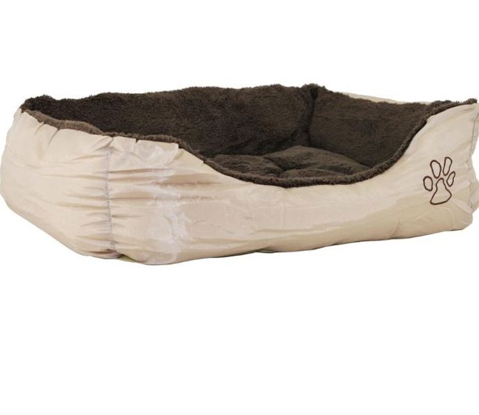 Materiál: nylon, fleece 
Velikost: 90x70cm 
Barva: béžová/hnědá 
Vnitřní rozměr pelechu je 75x58cm
579 Kč