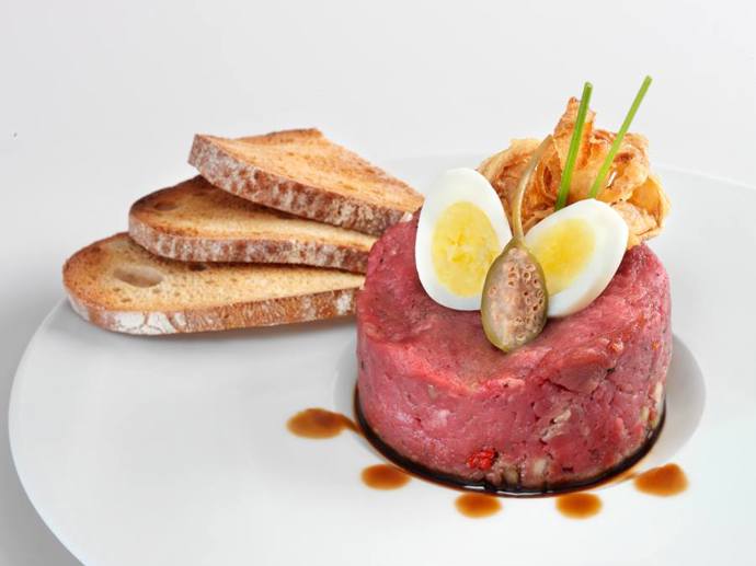 Telecí tataráček Terasy U Prince.