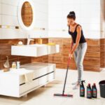 Koupelnu vyčistěte důkladně.