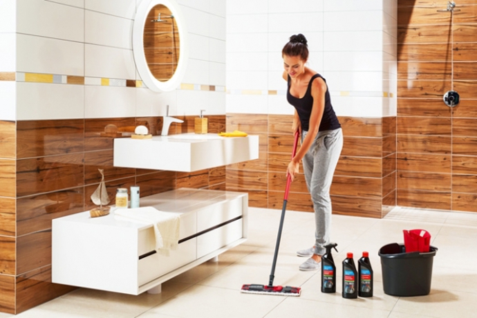 Koupelnu vyčistěte důkladně.