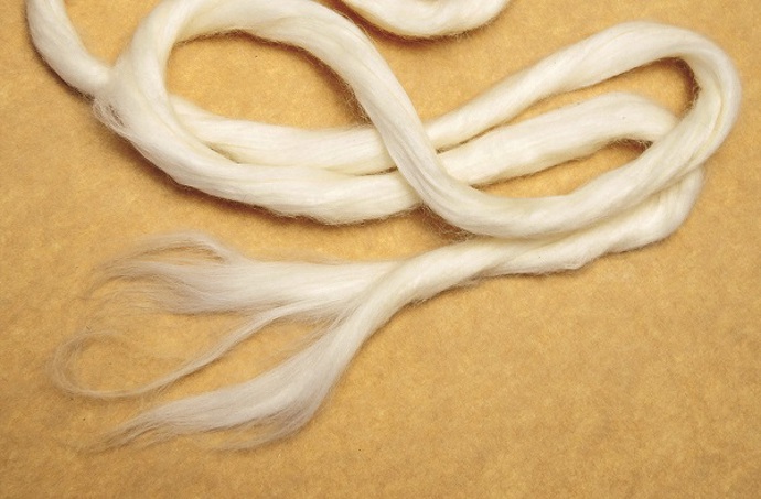 Viskóza má podobné vlastnosti jako bavlna.