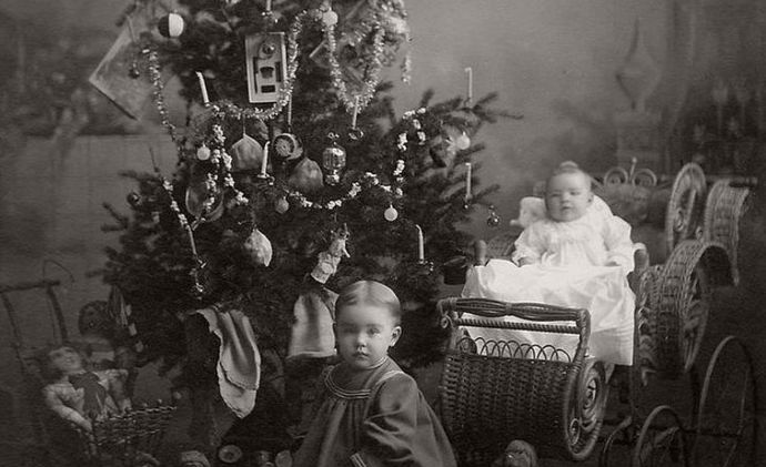 Nesměla chybět fotografie se stromečkem.