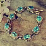 Šperkem nic nezkazíte, na bižuterii ale pozor.