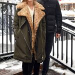 Herečka Hilary Swank (44) si konečně vzala svého milého, úspěšného podnikatele Philipa Schneidera. Svatba proběhla pod širým nebem v Redwoodském národním parku v Kalifornii.