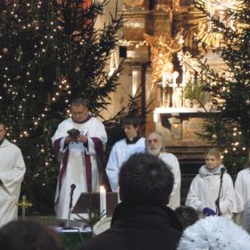 Tradice půlnočních není jen pro křesťany