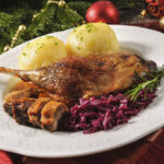 Husí stehno, knedlík a zelí - co víc si přát