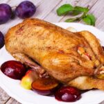 Husa švestkách bude na svátečním stole za hvězdu