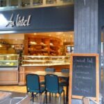 Na náměstí Jourdan, kde se nachází vyhlášená bruselská cukrárna Au Vatel.