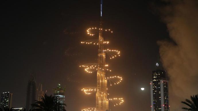 V SAE rozhodně bude velkolepá podívaná.