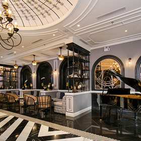 Úžasný hotel v centru Hanoje.