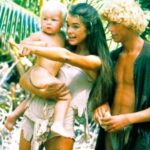 Mladá dvojice ve filmu dokonce na ostrově zplodila dítě.