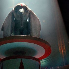 Příběh o malém slůněti nese název Dumbo.