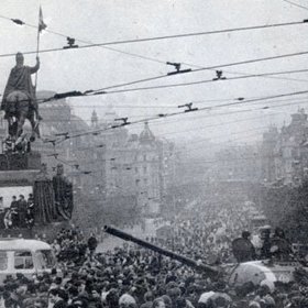 V roce 1968 mu byl schválen přestup na Filozofickou fakultu. To se událo v srpnu: stejně jako počátek okupace Československa vojsky států Varšavské smlouvy.