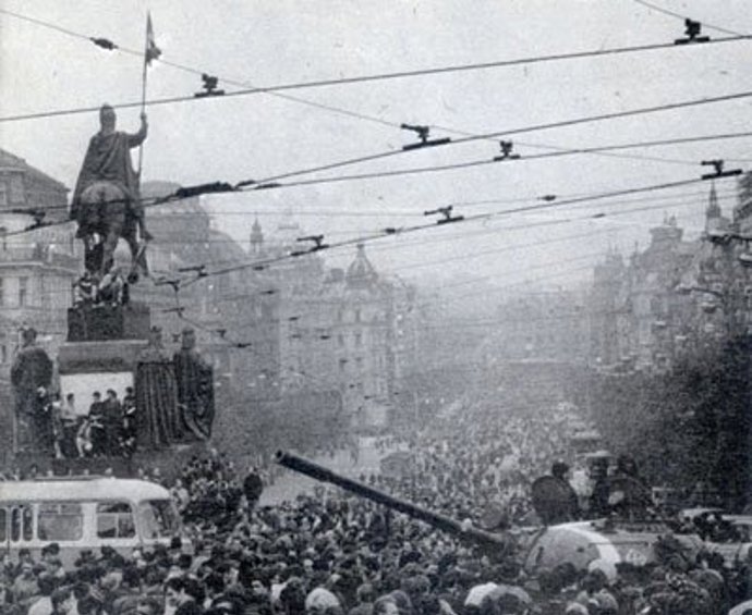 V roce 1968 mu byl schválen přestup na Filozofickou fakultu. To se událo v srpnu: stejně jako počátek okupace Československa vojsky států Varšavské smlouvy.