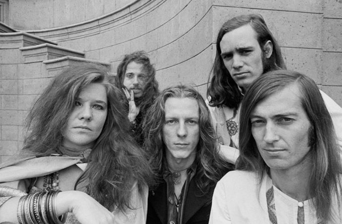 Její největším vzorem byla bluesová zpěvačka Bessie Smith, které se chtěla vyrovnat.