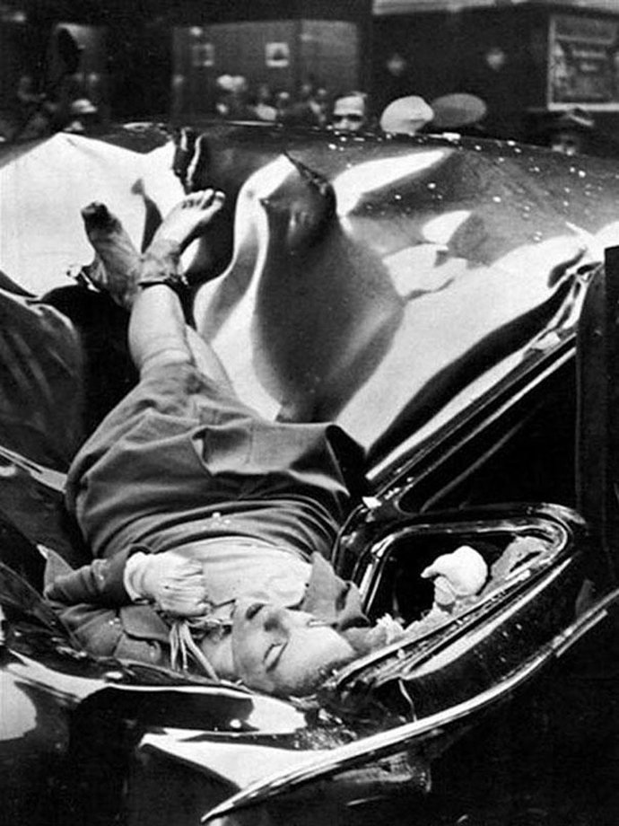 Snímek mrtvého těla třiadvacetileté Evelyn McHale.