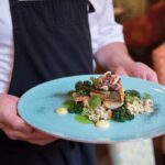 Kančí delikatesy si můžete v březnu dopřát v restauraci La Veranda.