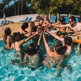 Party, grilovačky a výlety - to všechno vás čeká.