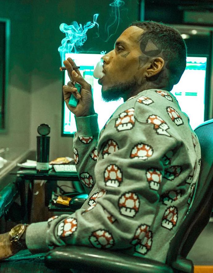 Nějaký ten šluk trávy k rappu prostě patří