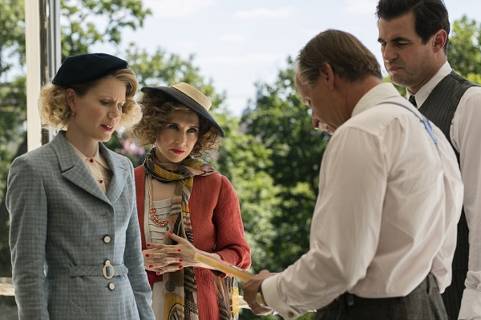 Uvedení filmu doprovázela i výstava kostýmů.