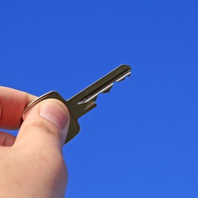 Nové klíčky od auta drží Češi v průměru dva měsíce od rozhodnutí, že si koupí nový vůz