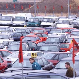 Pozor na podvodné autobazary, vždy prodejce prolustrujte