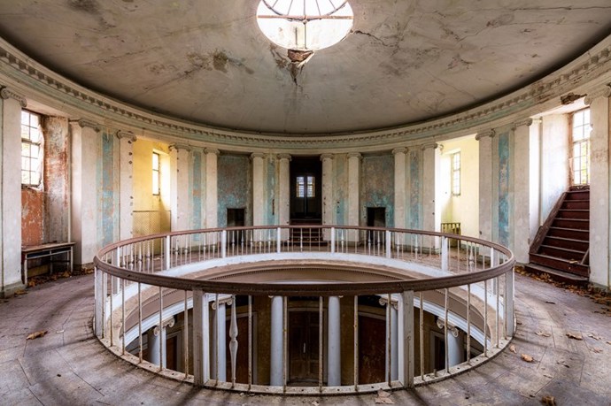 Odhalte tajemství opuštěných domů