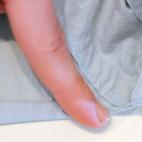 5 rychlých způsobů, jak proměnit obyčejné triko v módní záležitost