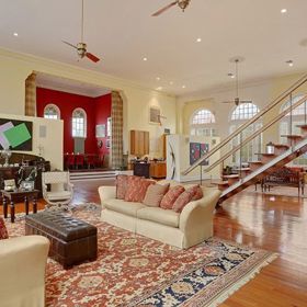 Beyoncé a Jay-Z koupili bývalý kostel. Má největší střešní zahradu v New Orleans