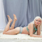 Ahoj, já jsem Nora. Fotografka nafotila 78letou ženu, aby dokázala, že seniorky nejsou neviditelné