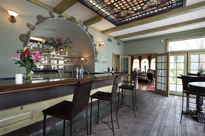 Prohlédněte si Thriller Villu, bývalé sídlo Michaela Jacksona v Las Vegas