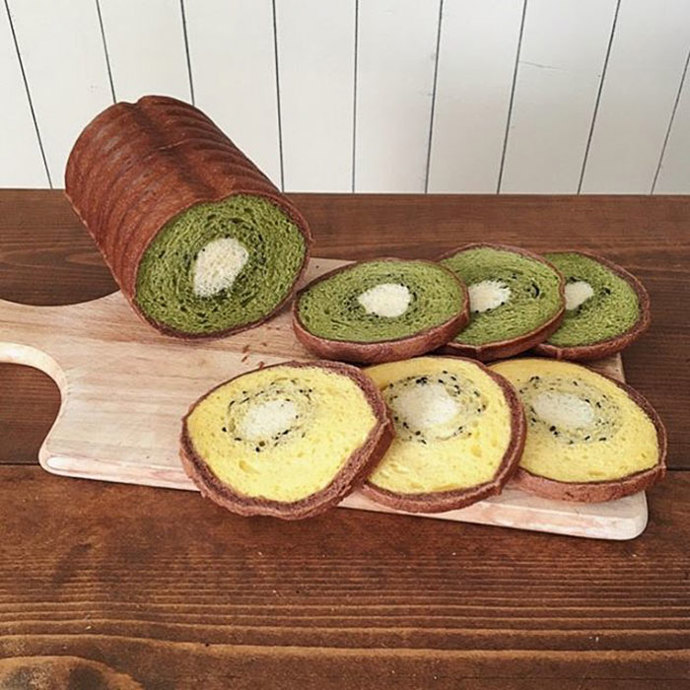 Japonská maminka peče chleby podle kreseb jejího syna. Internet je z nich paf