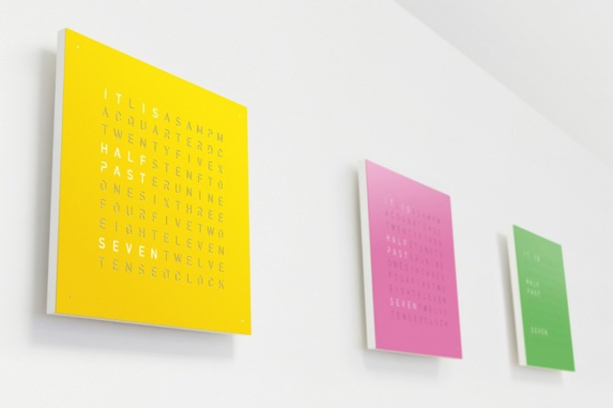 10. Hodiny, které zobrazují slovem, kolik je.