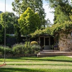 Jako v ráji! Jennifer Lopez si pořídila luxusní sídlo v L.A. s venkovním pódiem