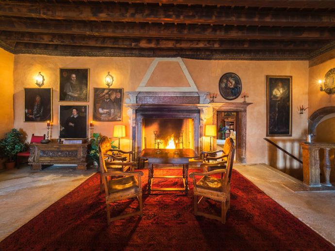 Úchvatný středověký hrad na prodej