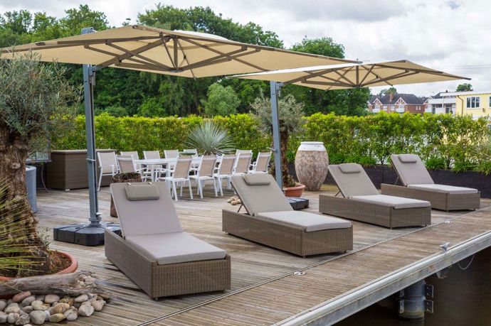 Luxusní chata na břehu Temže