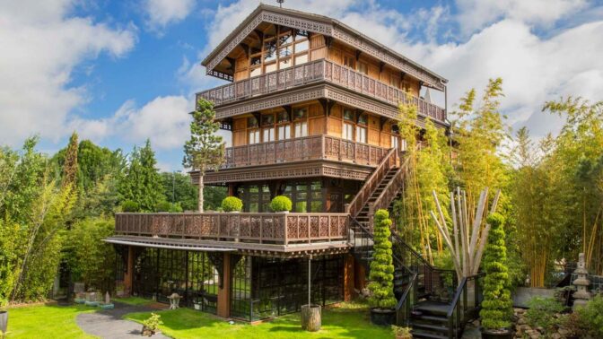 Dřív tato nemovitost sloužila jako obyčejná loděnice.