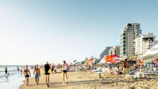 V mládí se prý cestuje nejlépe. Využijte toho.