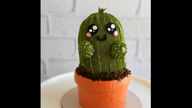 Žádná věda, ale tři muffiny a barevné polevy!