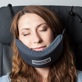 NodPod je určen pro lidi, kterým dělá problém usnout v dopravních prostředcích.