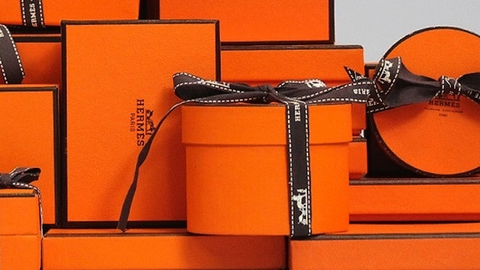 6. Prozkoumejte balení. Luxusní kabelka si žádá luxusní balení. I to je vyrobeno z těch nejkvalitnějších materiálů.