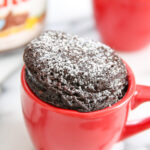 Upečete ho v hrnku a jen ze tří ingrediencí...