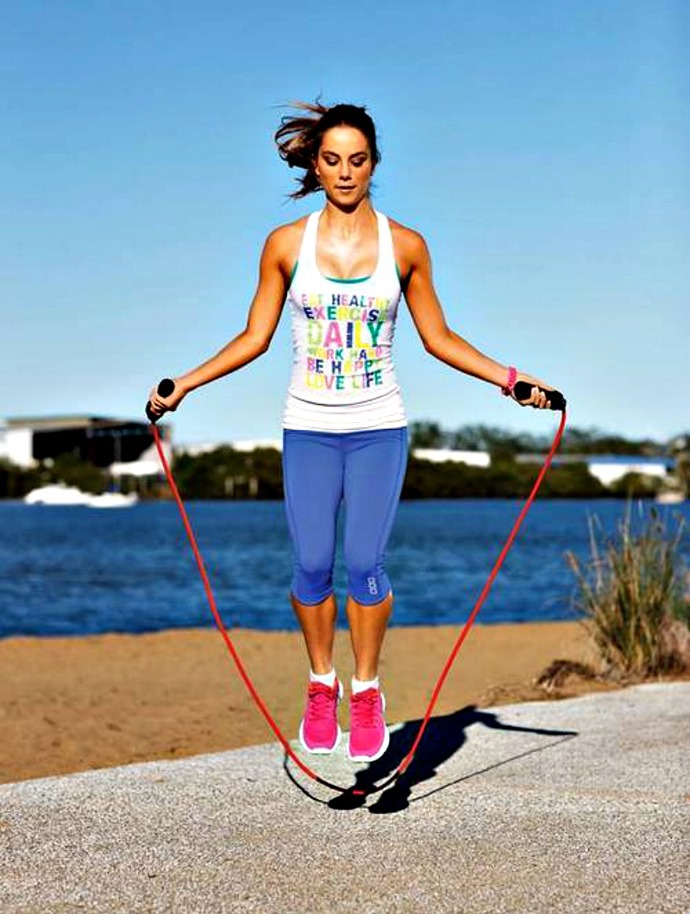 2.–1. Skákání přes švihadlo – 1 074 kcal/hod.