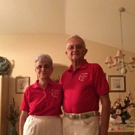 Eda (76) a Fran (74) Gargiulovi si na rozdíl od mnohých vrstevníků užívají mnoho legrace. Třeba denně vymýšlí sladěné outfity.