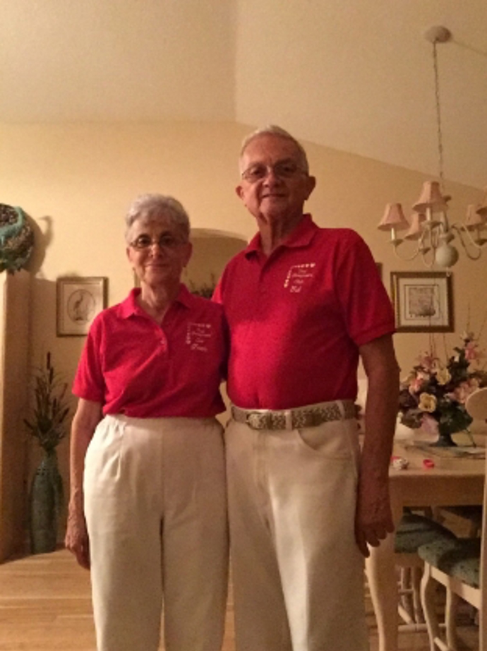 Eda (76) a Fran (74) Gargiulovi si na rozdíl od mnohých vrstevníků užívají mnoho legrace. Třeba denně vymýšlí sladěné outfity.