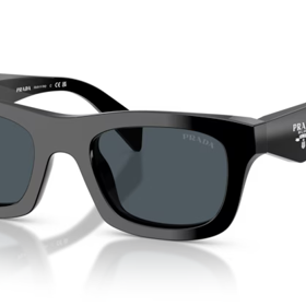 Prada, 10 699 Kč
Prada, 10 699 Kč