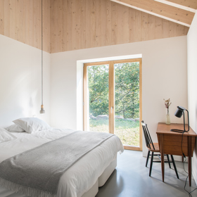Galerie: Ze zříceniny stylová chata Galerie: Ze zříceniny stylová chata