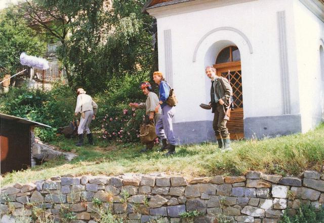 Dědictví aneb Kurvahošigutntag: Některá místa z filmu zůstala stejná, jiná byste dnes nepoznali Dědictví aneb Kurvahošigutntag: Některá místa z filmu zůstala stejná, jiná byste dnes nepoznali
