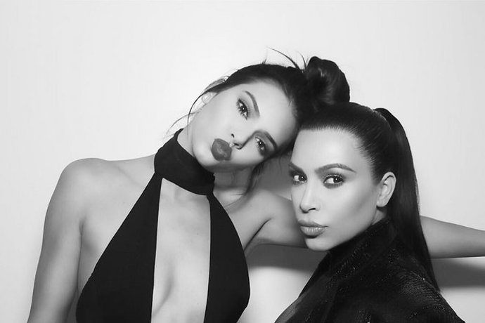 Kendall Jenner a Kim Kardashian Kendall Jenner a Kim Kardashian