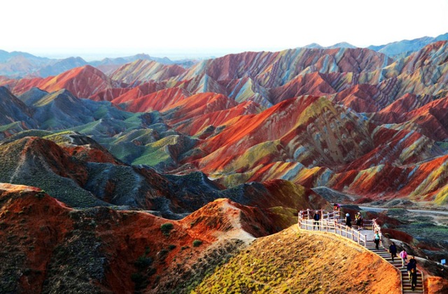 Duhové hory v geologickém parku Zhangye Danxia Landform, Čína